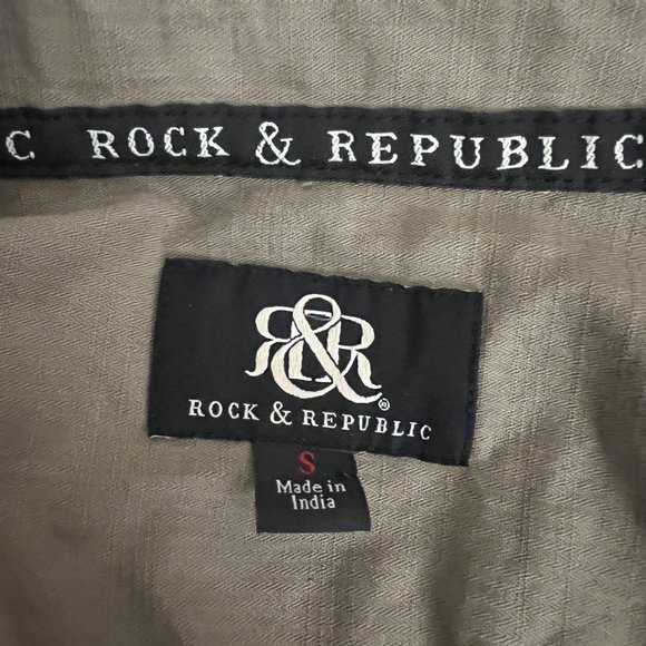 Rock & Republic Button-Down Short Sleeve Casual Dress Shirt - Picture 4 of 4